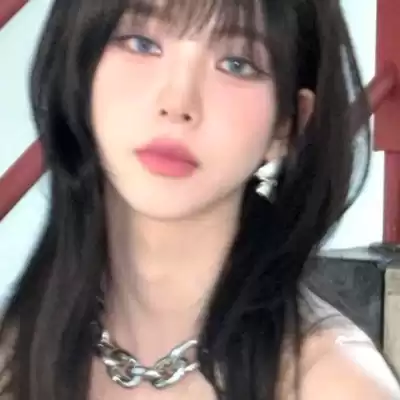 公奥婷